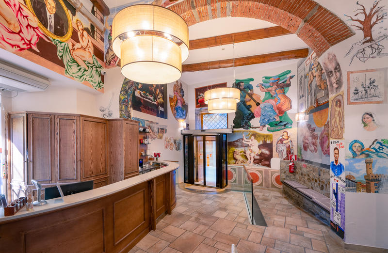 Archi Rossi Hostel