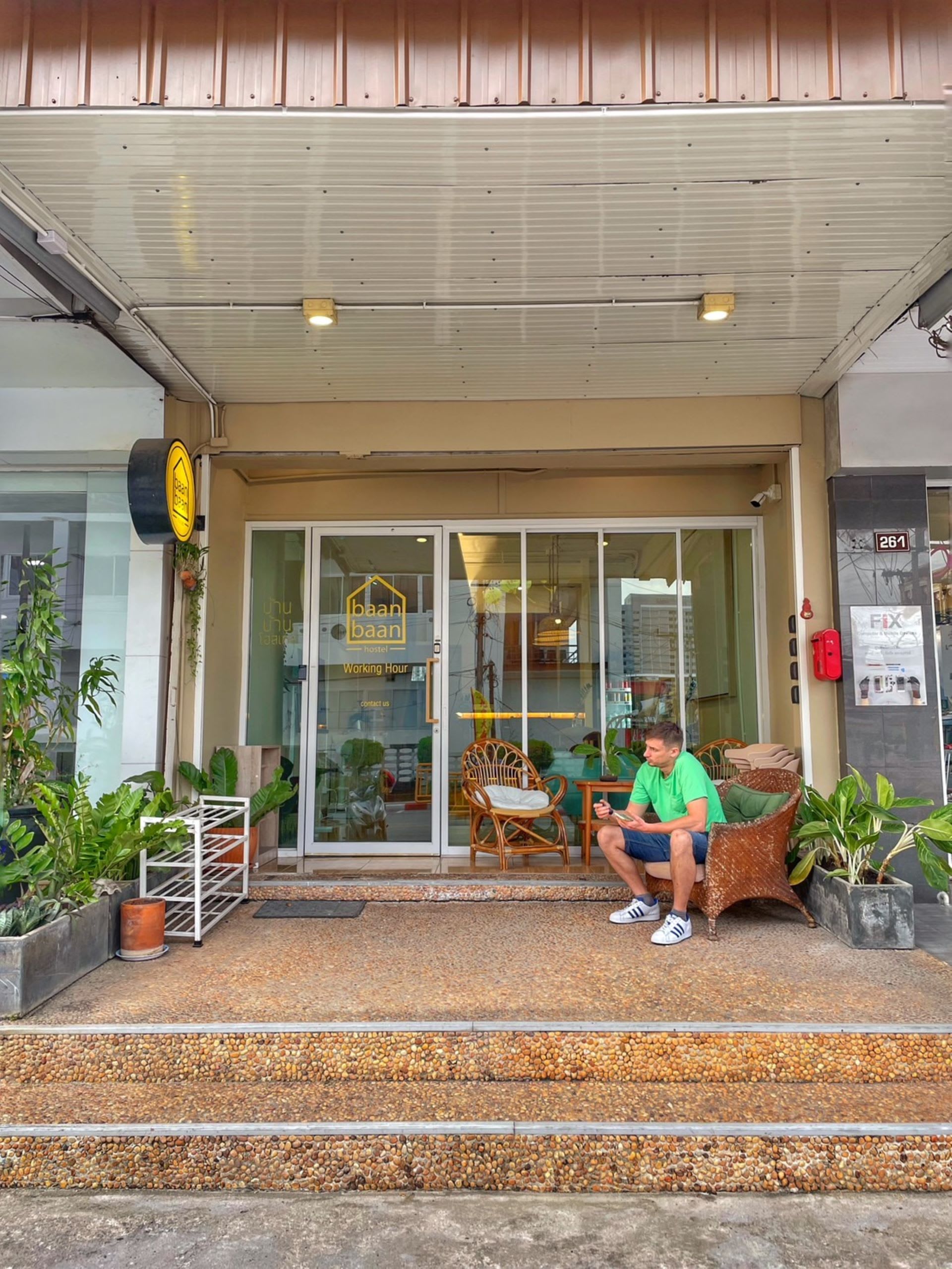 Baan Baan Hostel