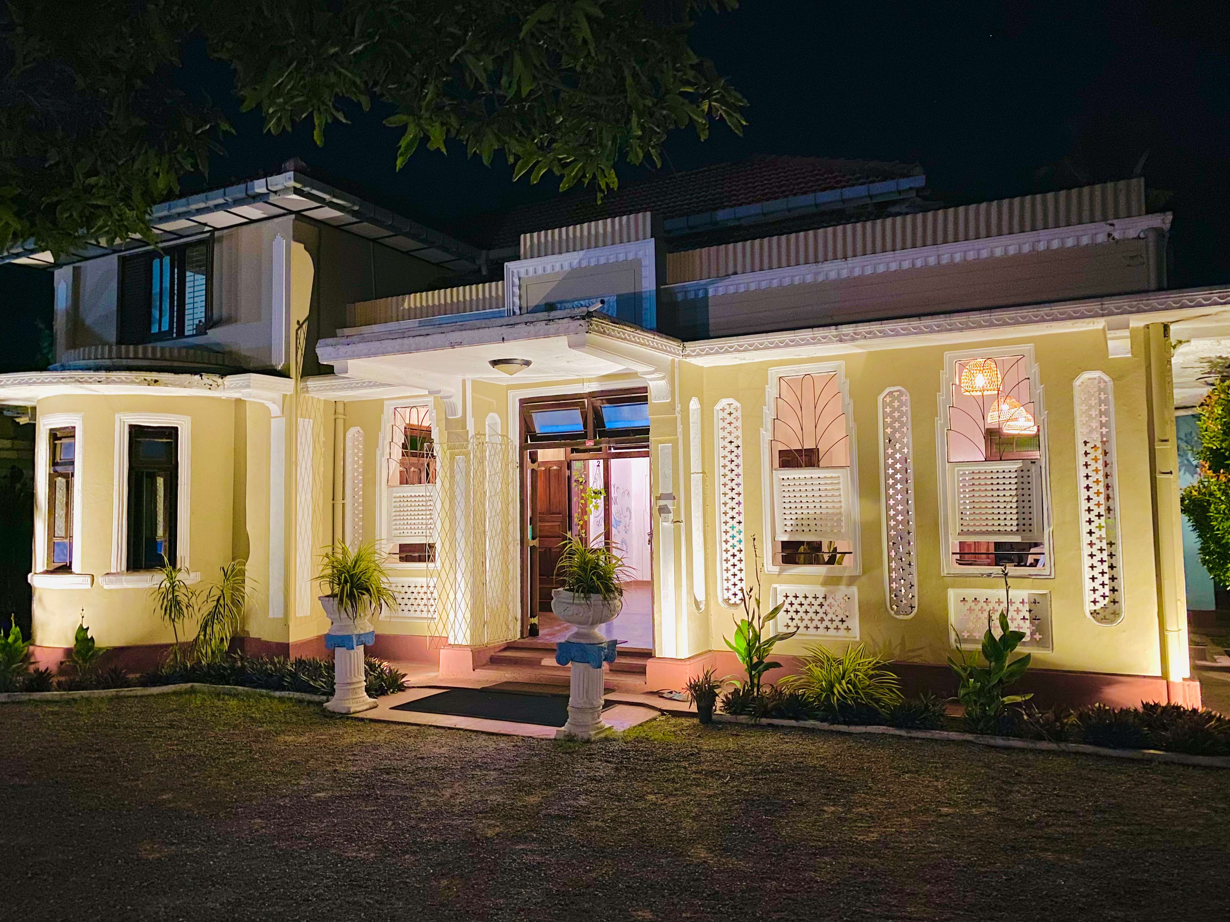 Happy Bunk Hostel Weligama