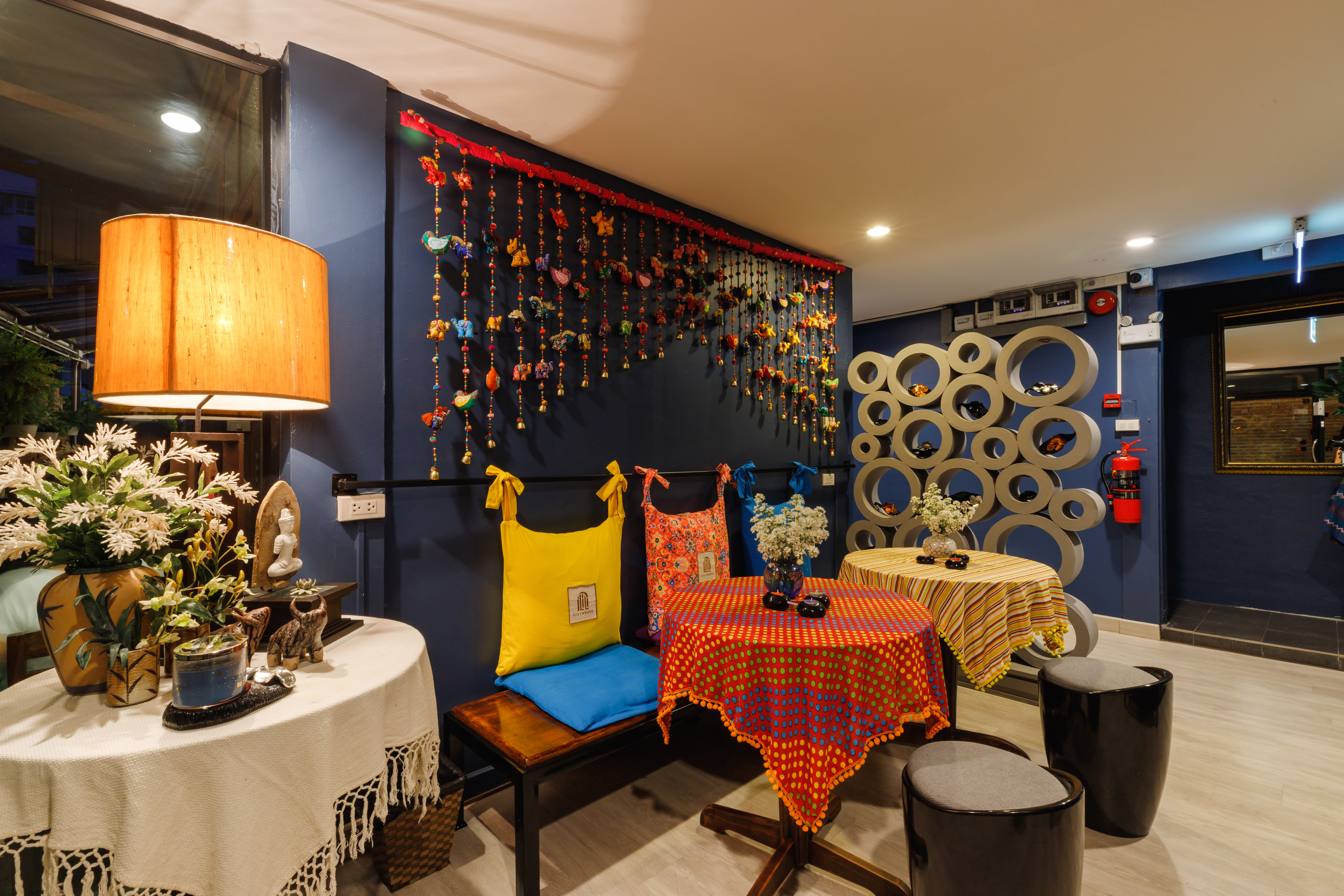 Ilili House