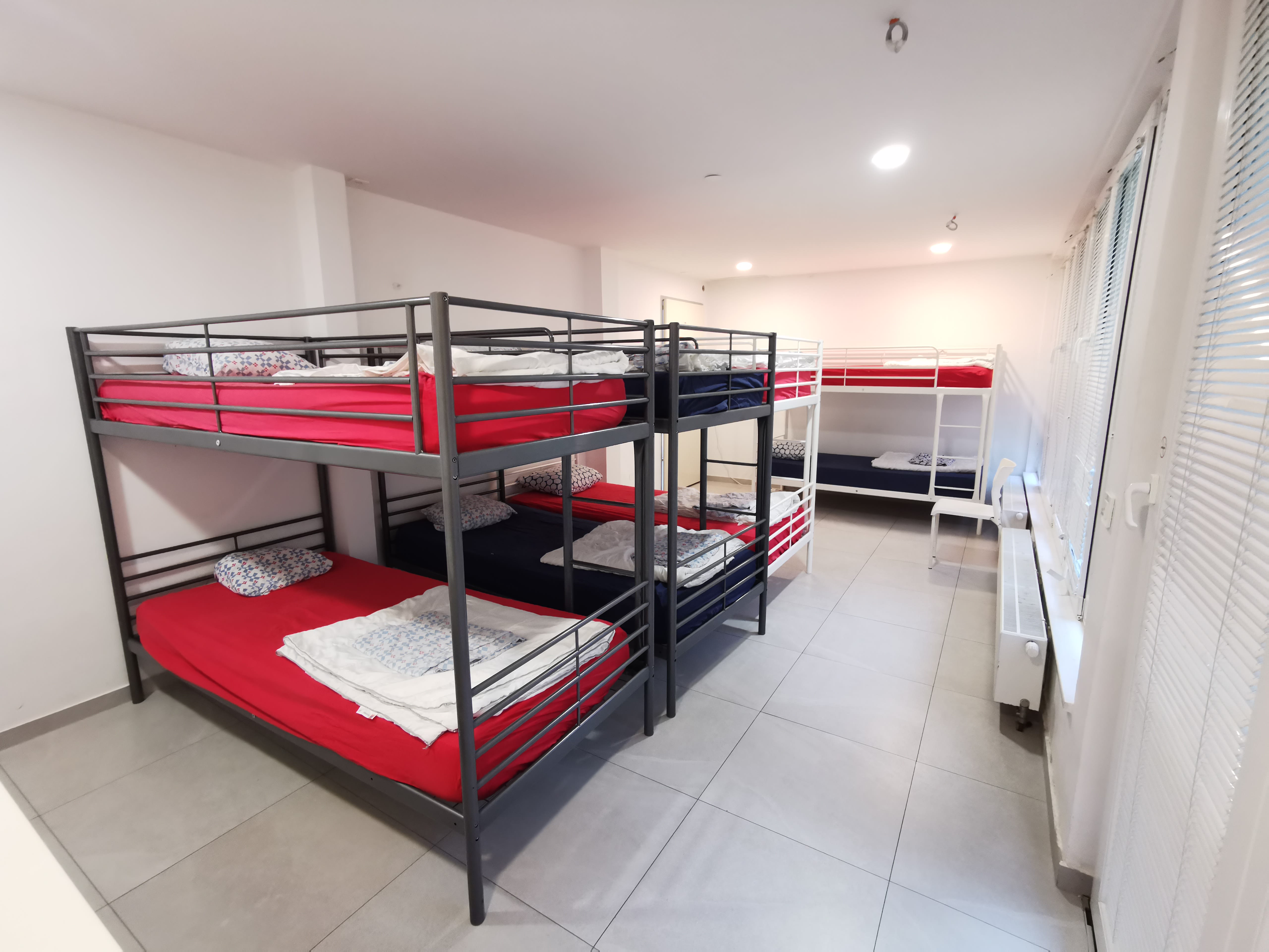 Simbol Apartments and Hostel