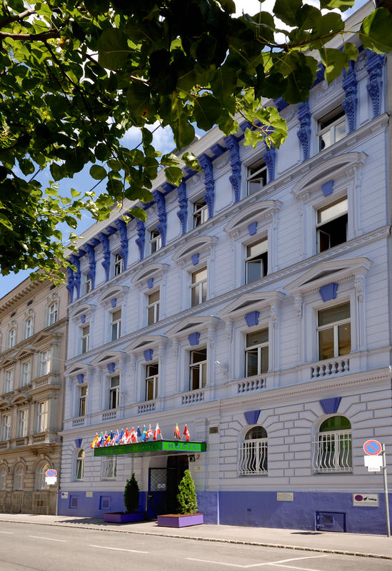 Vienna Westend City Hostel