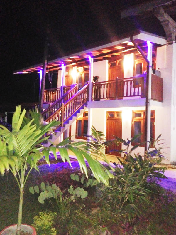 Wimal Wood Stock Surf House