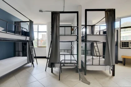 2019-07-26-_Selina_Medellin_Large_Community_Room_10_002