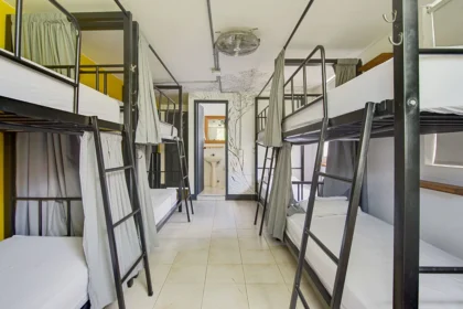 2019-07-26-_Selina_Medellin_Large_Community_Room_8_001
