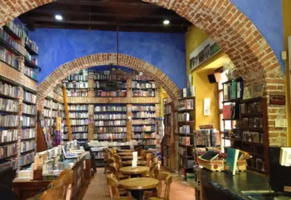 Ábaco Libros y Café 3