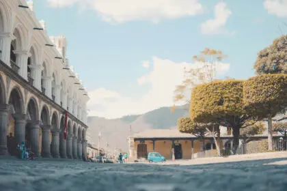 Antigua, Guatemala - christopher-garcia-Ccyg9bWhc6Y-unsplash