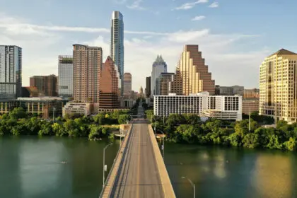 Austin, United States - mitchell-kmetz-ztVcGTSD8xw-unsplash