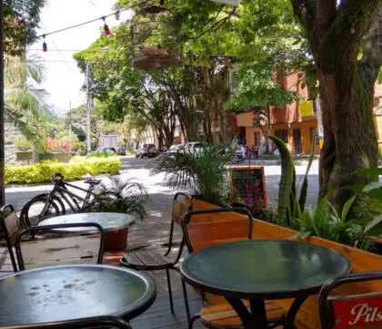 Café Cliché 4