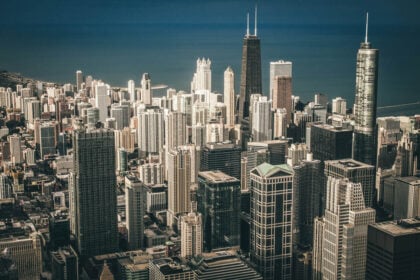 Chicago, United States - fineas-anton-VV_AtjLknlA-unsplash
