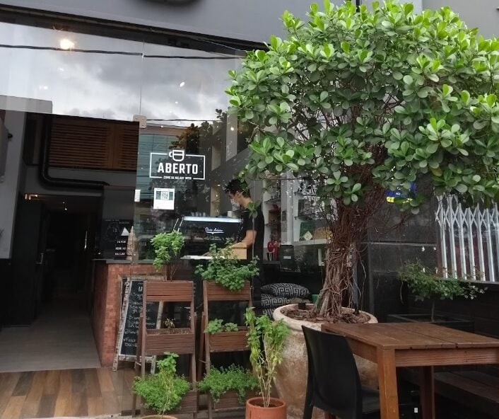 Family Coffee - Places to Work Remotely for Digital Nomads in Florianópolis