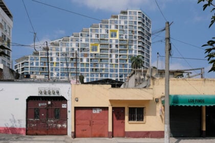 Guatemala City, Guatemala - sebastian-herrmann-xYDlQeLZPd0-unsplash