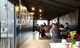 Hang-Out Gastro Pub - Places to Work Remotely for Digital Nomads in Florianópolis