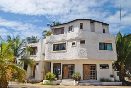 Hostal Galapagos by Bar de Beto 10