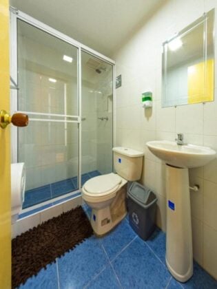 Hostel R10 7