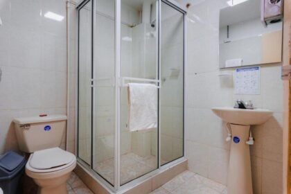 Hostel R10 8