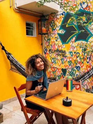 Lamparina Hostel 15