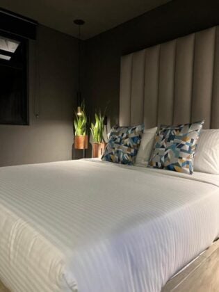 Los Patios Cool Living 15