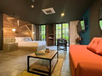 Los Patios Cool Living 6