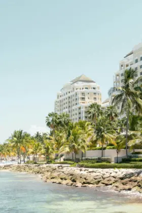 Montego Bay, Jamaica - josiah-ferraro-XunWWU9NZiA-unsplash