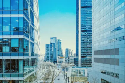Montreal, Canada - michael-descharles-UzV2VrbEOC8-unsplash