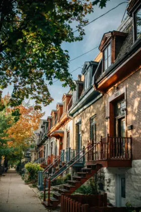 Montreal, Canada - the-bialons-x_CEJ7kn4w4-unsplash