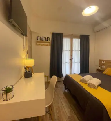 Mora Hostel 8