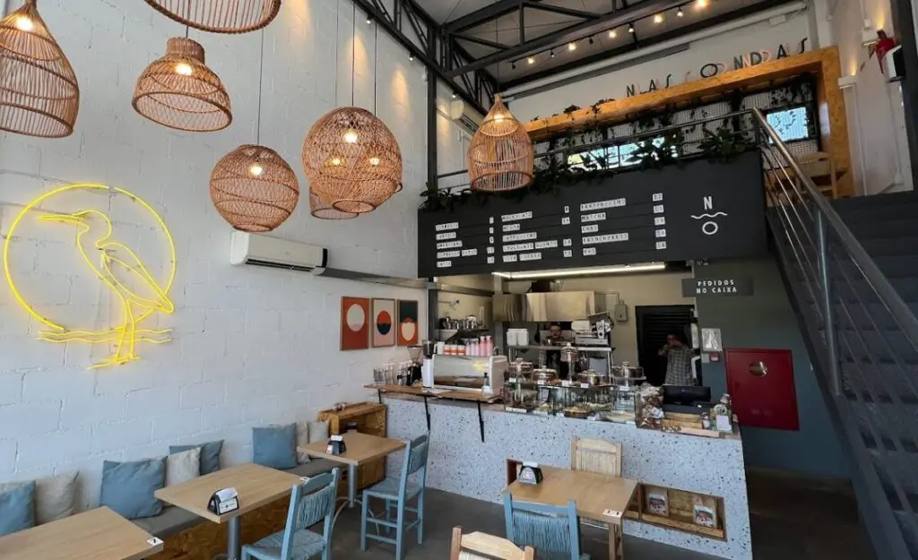 Nas Ondas Café - Places to Work Remotely for Digital Nomads in Florianópolis