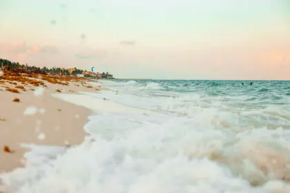 Playa del carmen, Mexico - braden-collum-SjxtHDlDDr0-unsplash