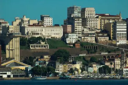 Salvador - Roberto Huczek