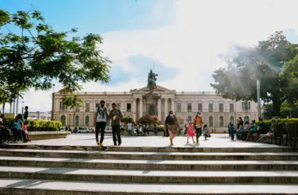 San Salvador, El Salvador - mauricio-cuellar-gLysUycgcF4-unsplash