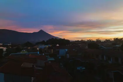 San Salvador, El Salvador - oswaldo-martinez-cCXoS9uAKbc-unsplash