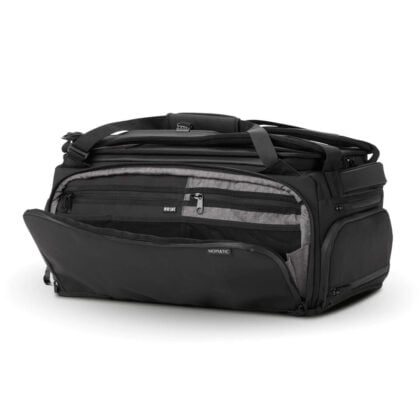TRBG30-BLK-02_TravelBag30L_Nomatic_Open