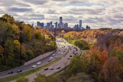 Toronto, Canada - matthew-henry-_XYtu0lcVWo-unsplash