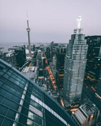 Toronto, Canada - mvrkle-Vsv99OIdDbw-unsplash
