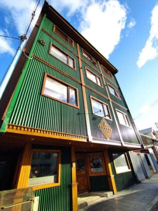 Yaghan Hostel 11
