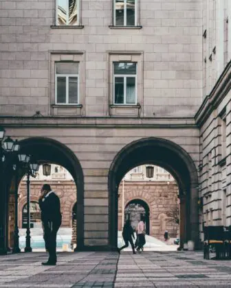 bulgaria-sofia-hristo-sahatchiev-ZyT7HmriTCI-unsplash
