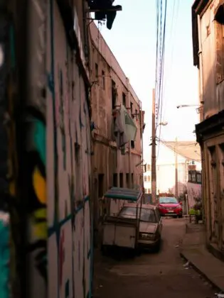chile-valparaiso-felix-warmuth-hNGa_NEdpF4-unsplash