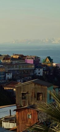 chile-valparaiso-luis-chavez-vHUDUpimAmw-unsplash