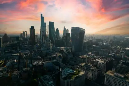 england-london-charlie-harris-RhJTApE7Urg-unsplash
