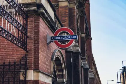 england-london-z_explorer_-vkvk6zSQyKs-unsplash