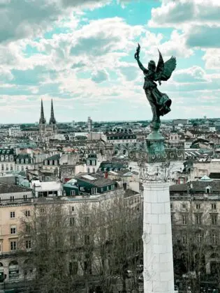 france-Bordeaux-tiphaine-sauveur-m_xxm-o2KxE-unsplash