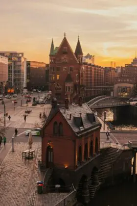 germany-hamburg-julia-solonina-utViXRpCE9s-unsplash