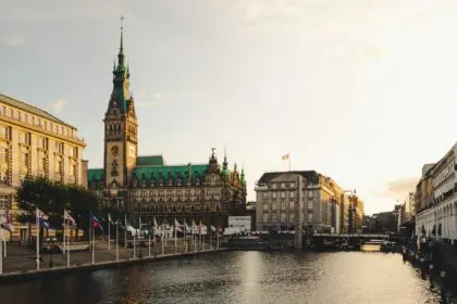 germany-hamburg-moritz-kindler-nt1NvYrnxsg-unsplash