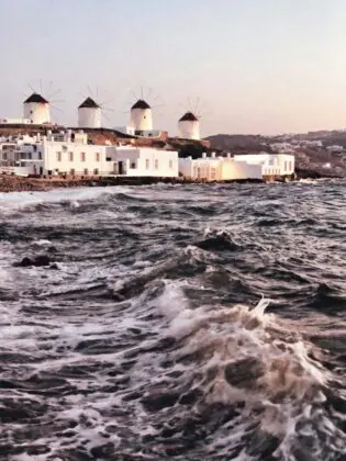 greece-Mykonos-despina-galani-Y080vO6KMZE-unsplash