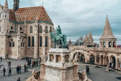 hungary-budapest-emma-fabbri-2TmsyZXMNTE-unsplash