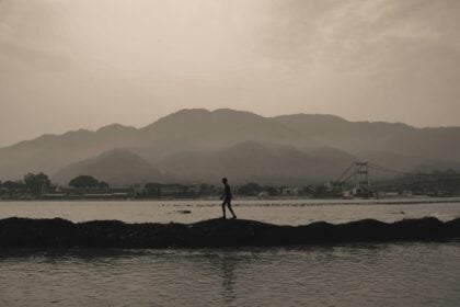 india-rishikesh-avinash-kumar-LxIE2tLZ4iI-unsplash