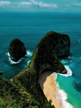 indonesia-bali-felfin-felfin-XvFfPTSP2gA-unsplash