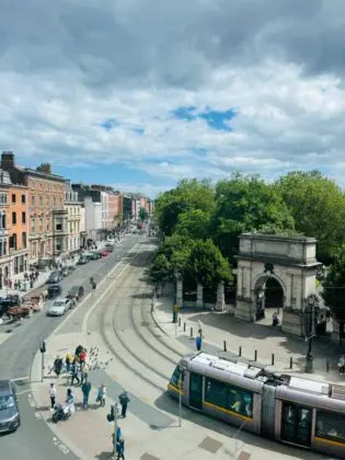 ireland-galway-david-field-9QulZZG6yVo-unsplash