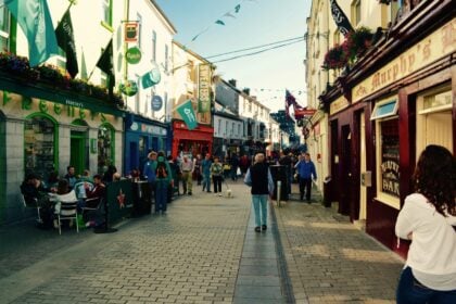 ireland-galway-justin-scocchio-UL9QUeiml48-unsplash